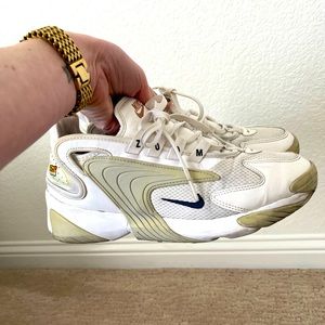 Nike Zoom 2000 White and Cream